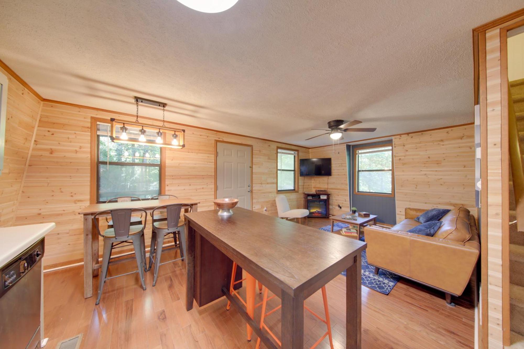 Pet-Friendly Ellijay Cabin In The Woods On 1 Acre! Villa Esterno foto