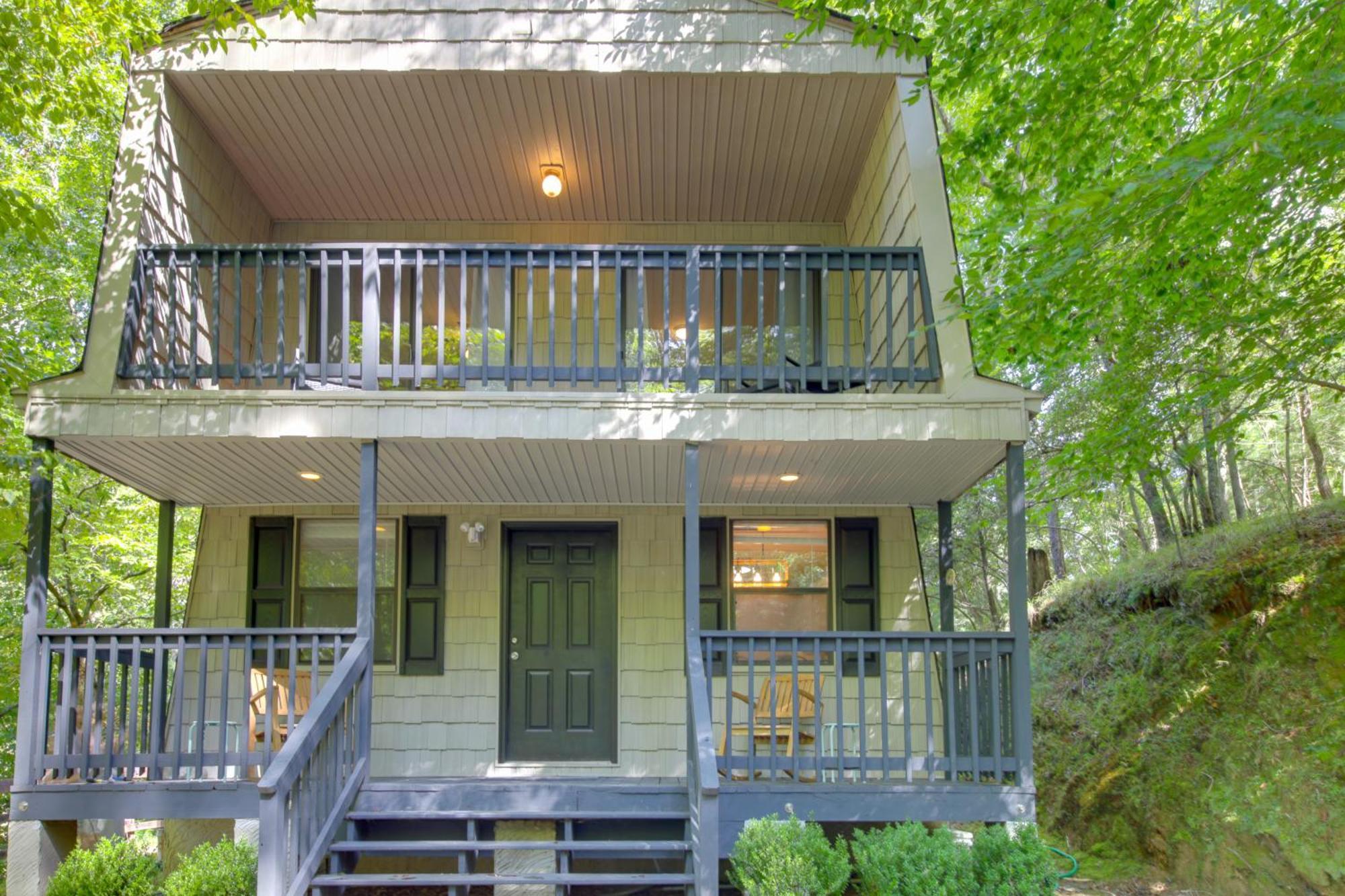 Pet-Friendly Ellijay Cabin In The Woods On 1 Acre! Villa Esterno foto