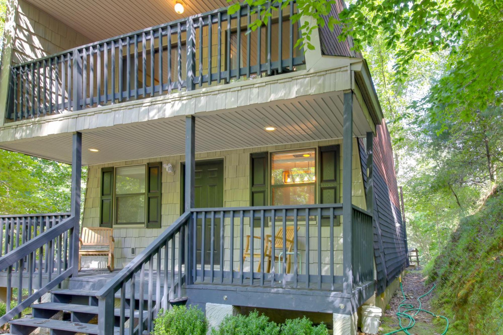 Pet-Friendly Ellijay Cabin In The Woods On 1 Acre! Villa Esterno foto